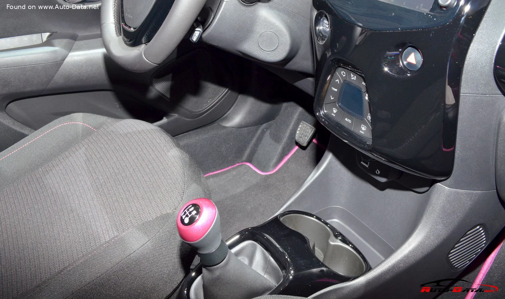 Toyota Aygo 1.0 VVT-i (72 Hp)2018 - 2021 thumbnail 14