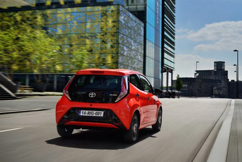 Toyota Aygo 1.0 VVT-i (69 Hp)2014 - 2018 thumbnail 2