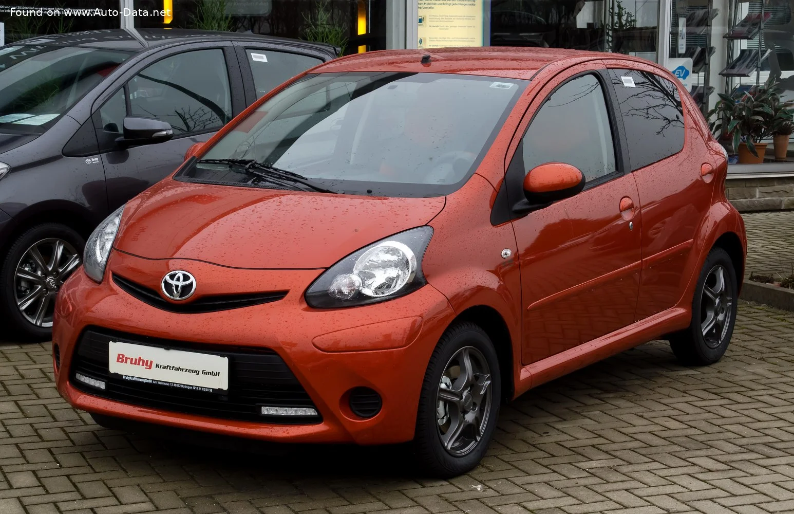 Toyota Aygo 1.0 VVT-i (68 Hp)2012 - 2014 - 1