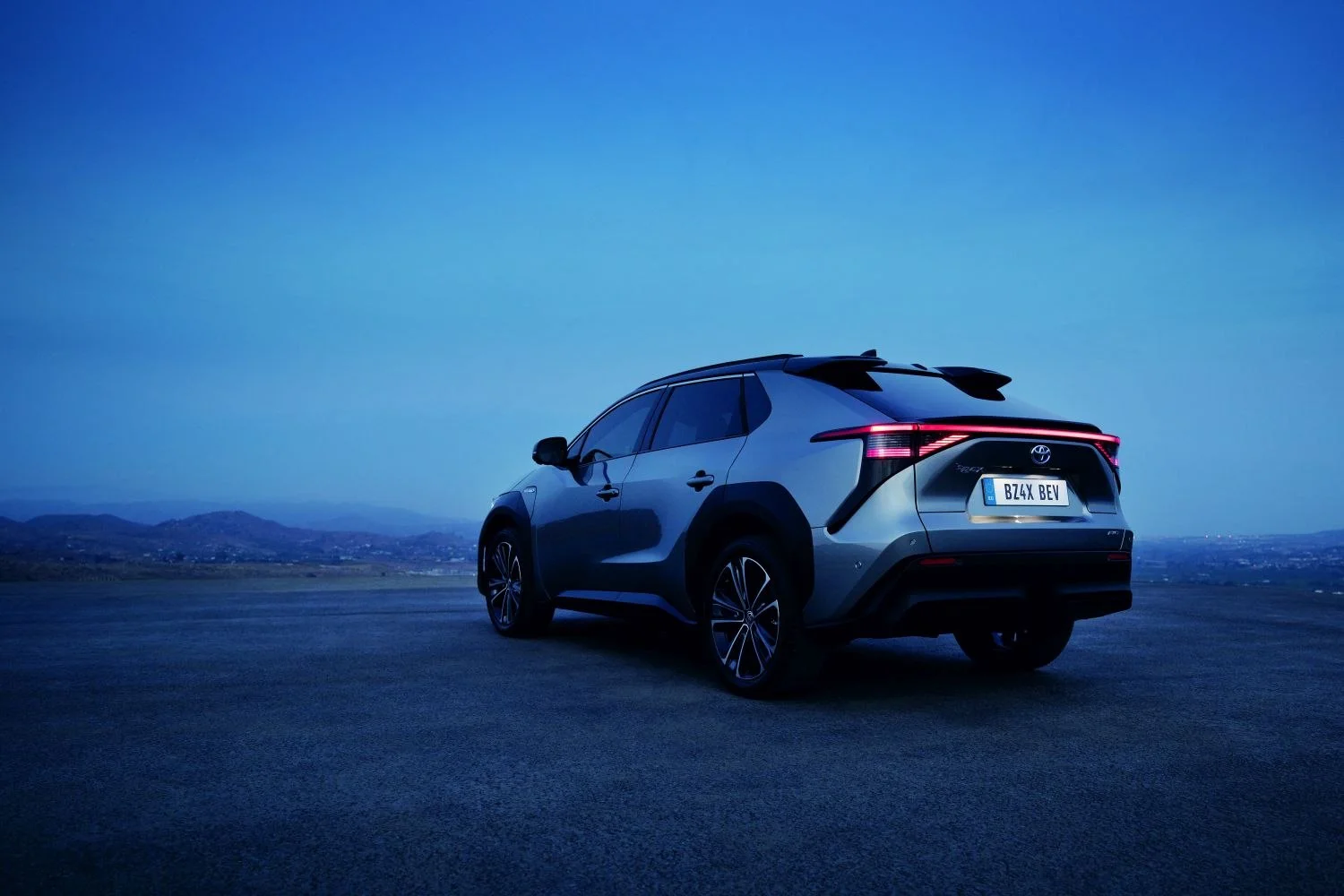 Toyota bZ4X 71.4 kWh (204 Hp) BEV2022 - 2025 thumbnail 12