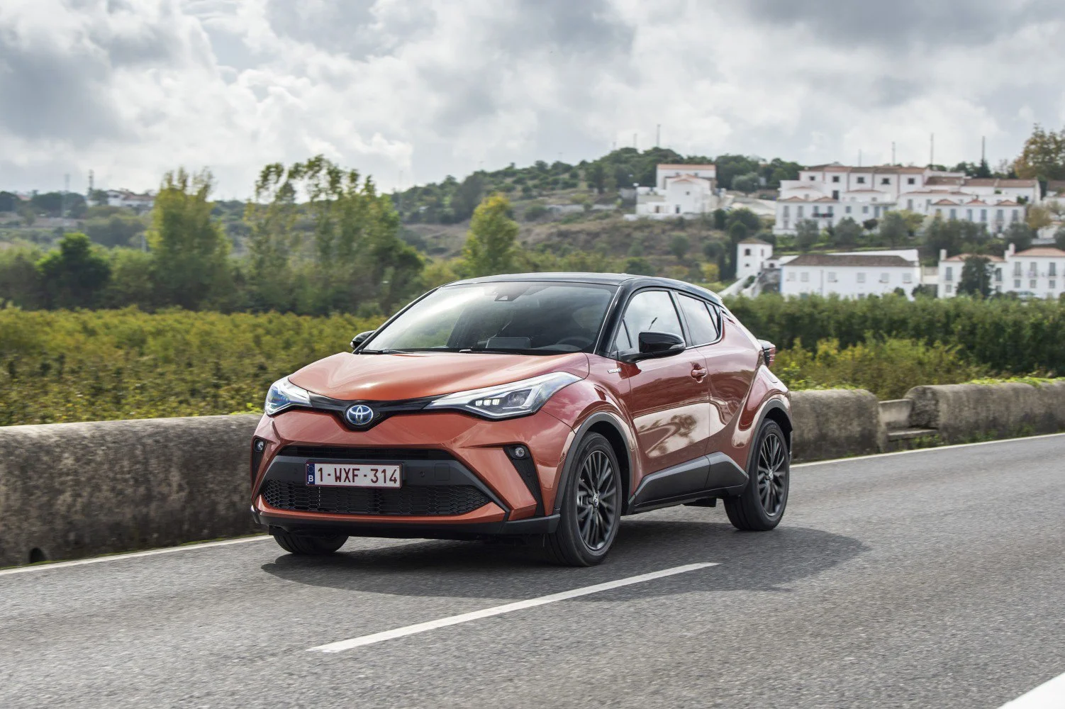 Toyota C-HR 1.2 (116 Hp)2020 - 2023 thumbnail 15