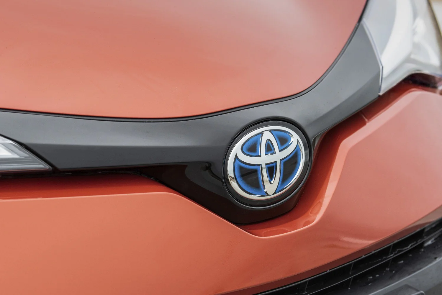 Toyota C-HR 1.2 (116 Hp)2020 - 2023 thumbnail 16