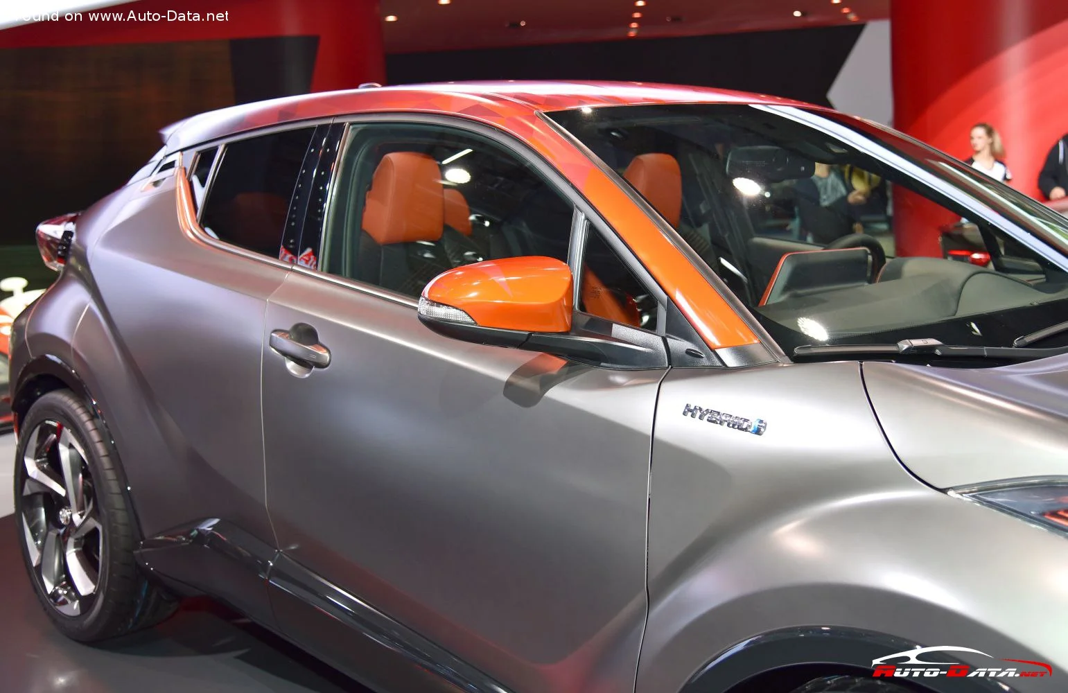 Toyota C-HR Toyota C-HR Hy-Power Concept thumbnail 11