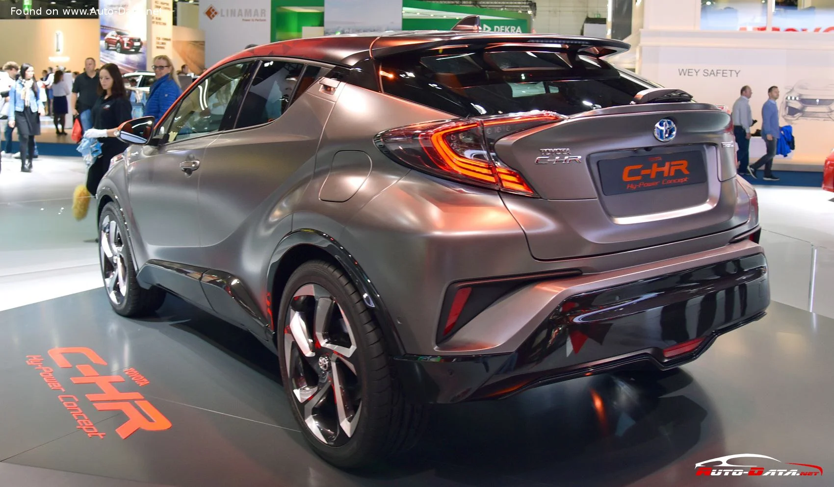 Toyota C-HR Toyota C-HR Hy-Power Concept thumbnail 4