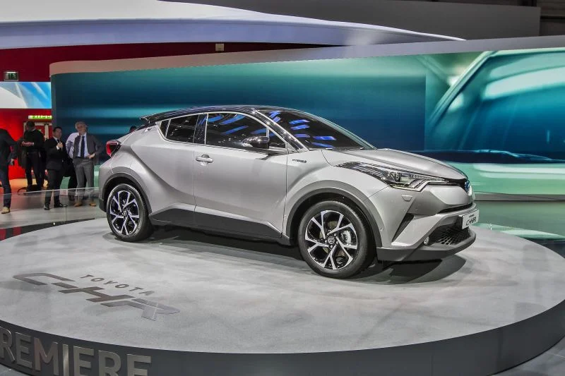 Toyota C-HR 1.2 (116 Hp)2016 - 2020 thumbnail 11