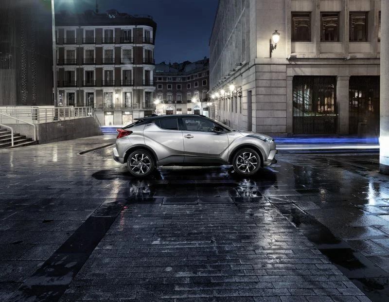Toyota C-HR 1.2 (116 Hp)2016 - 2020 thumbnail 13