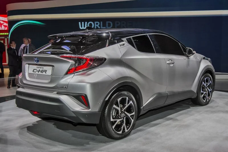 Toyota C-HR 1.2 (116 Hp)2016 - 2020 thumbnail 6
