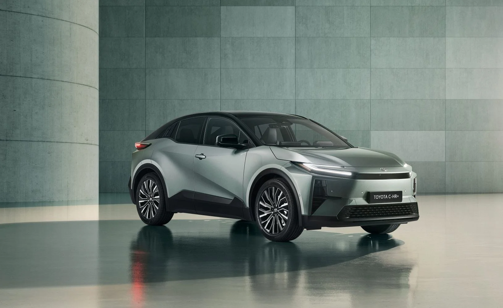 Toyota C-HR+ modeli