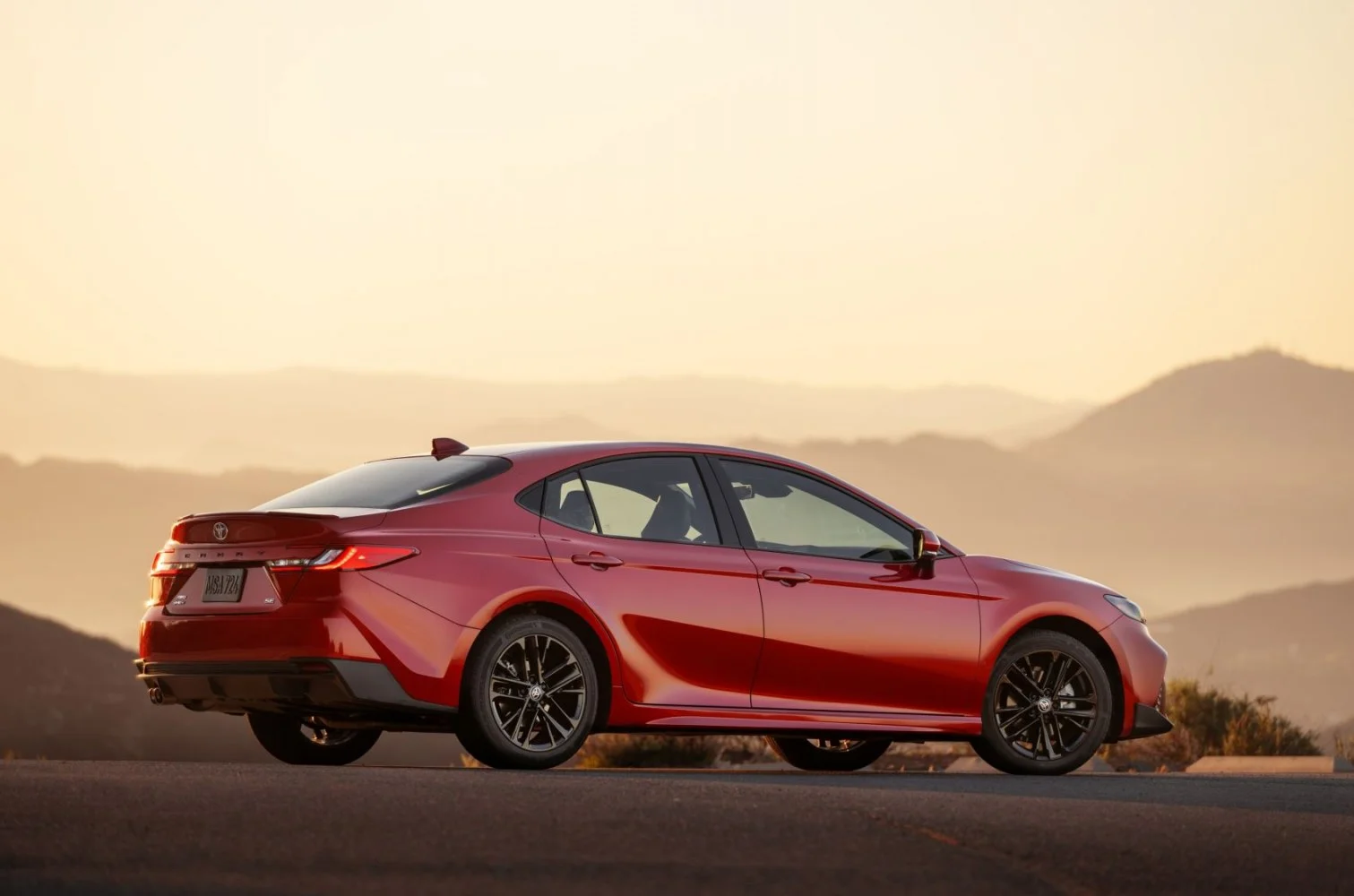 Toyota Camry 2.0 (173 Hp) Direct Shift CVT2023 - thumbnail 14