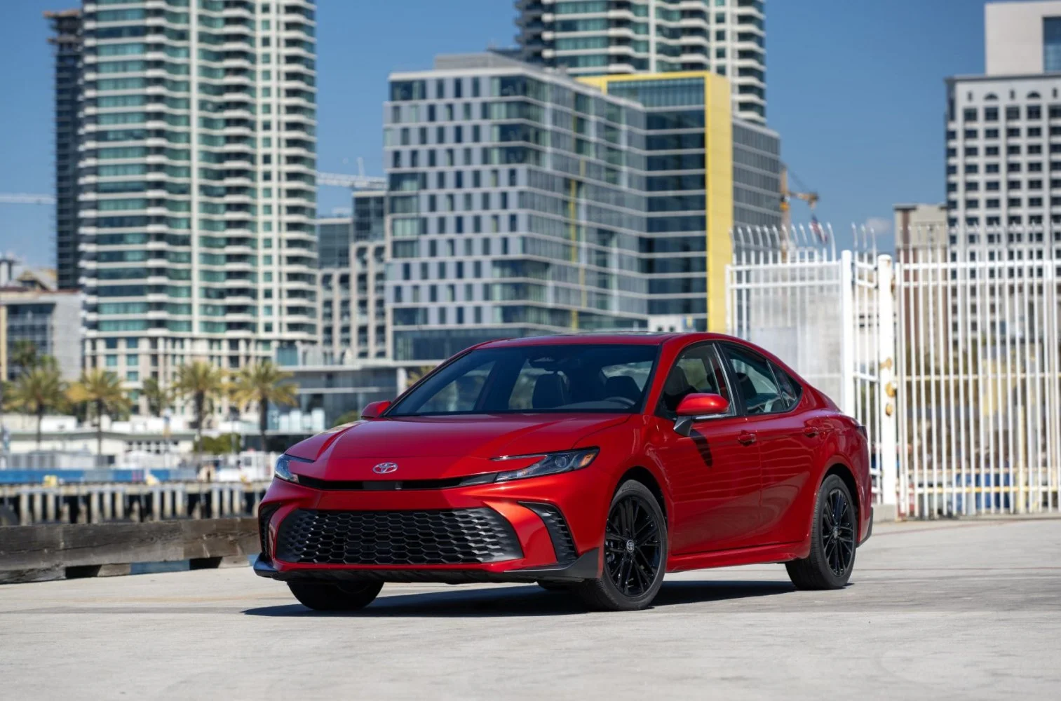 Toyota Camry 2.0 (173 Hp) Direct Shift CVT2023 - thumbnail 8