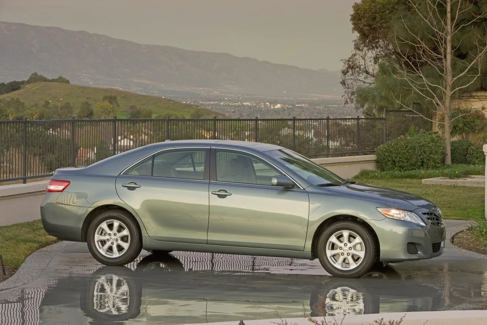 Toyota Camry 2.4 (187 Hp) Hybrid e-CVT2009 - 2011 thumbnail 6
