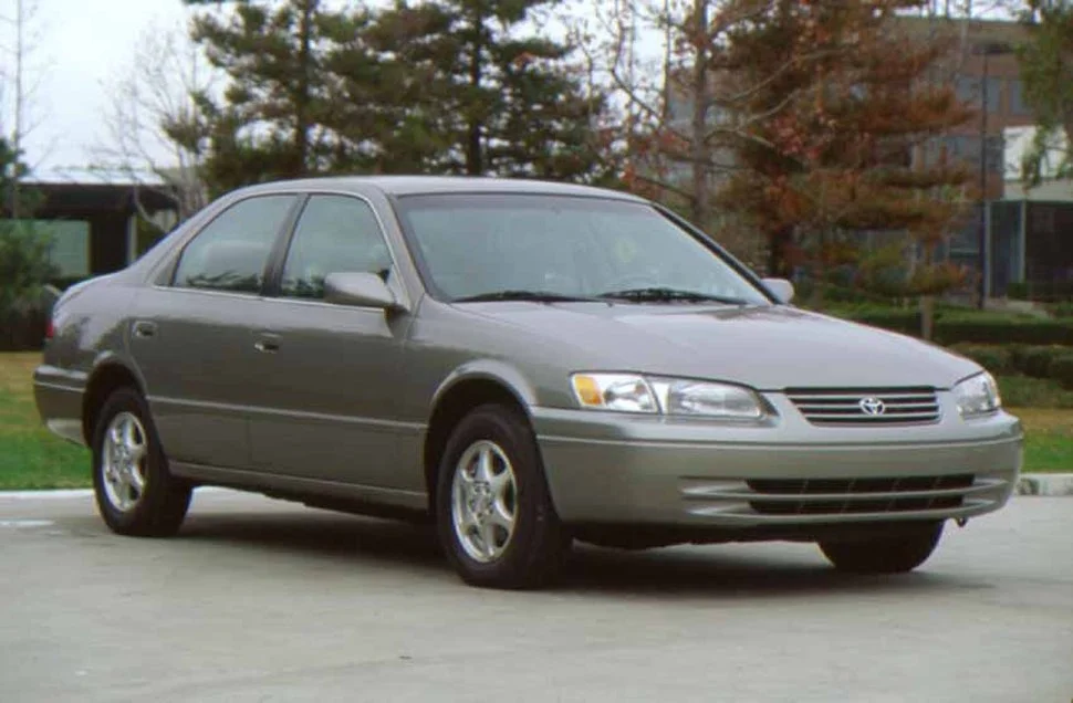 Toyota Camry 3.0 V6 24V (190 Hp) Automatic1996 - 1999 thumbnail 2