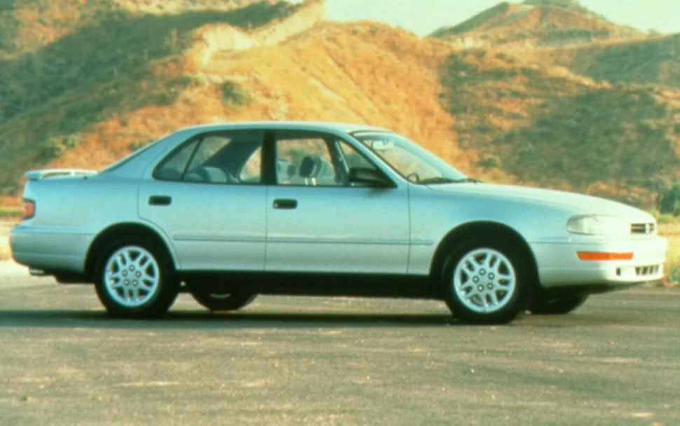 Toyota Camry 2.2 (136 Hp)1991 - 1996 thumbnail 12