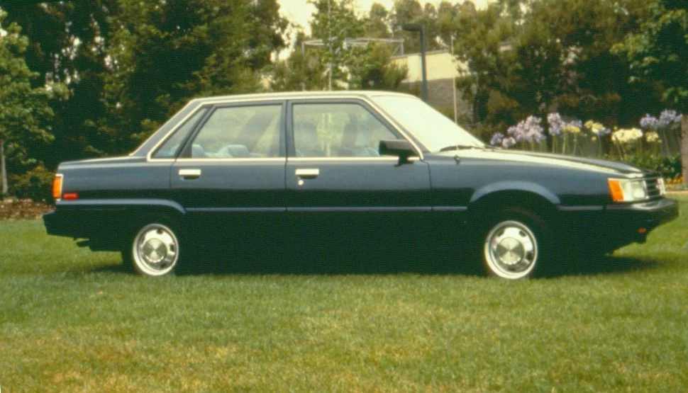 Toyota Camry 1.8 (90 Hp)1982 - 1986 thumbnail 5