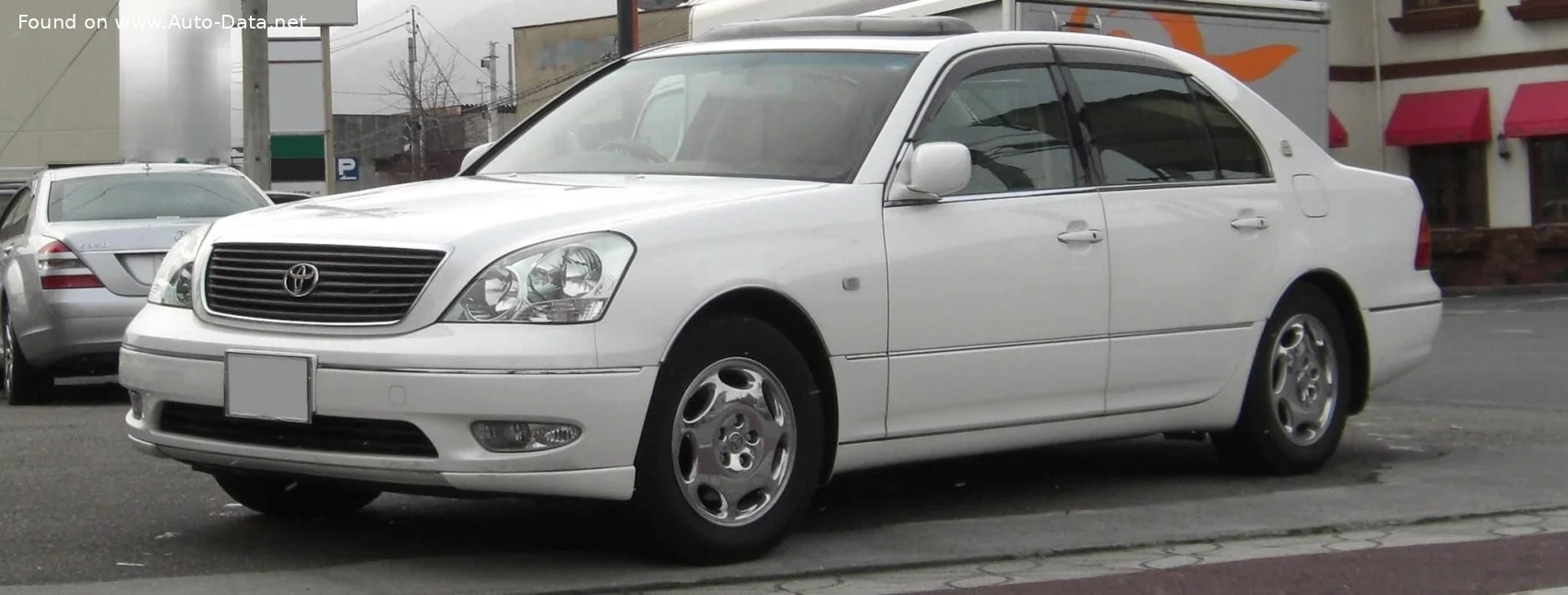Toyota Celsior 4.3 V8 (280 Hp) Automatic2000 - 2003 - 1
