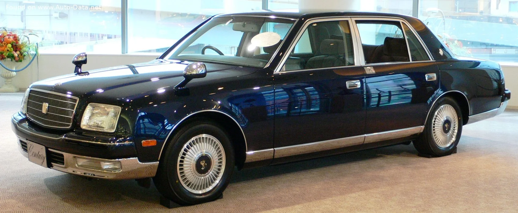 Toyota Century 5.0 V12 (280 Hp) Automatic 4-speed1997 - 2004 - 1