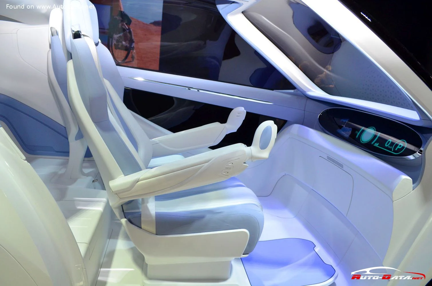 Toyota Concept-i Toyota Concept-i Ride thumbnail 13
