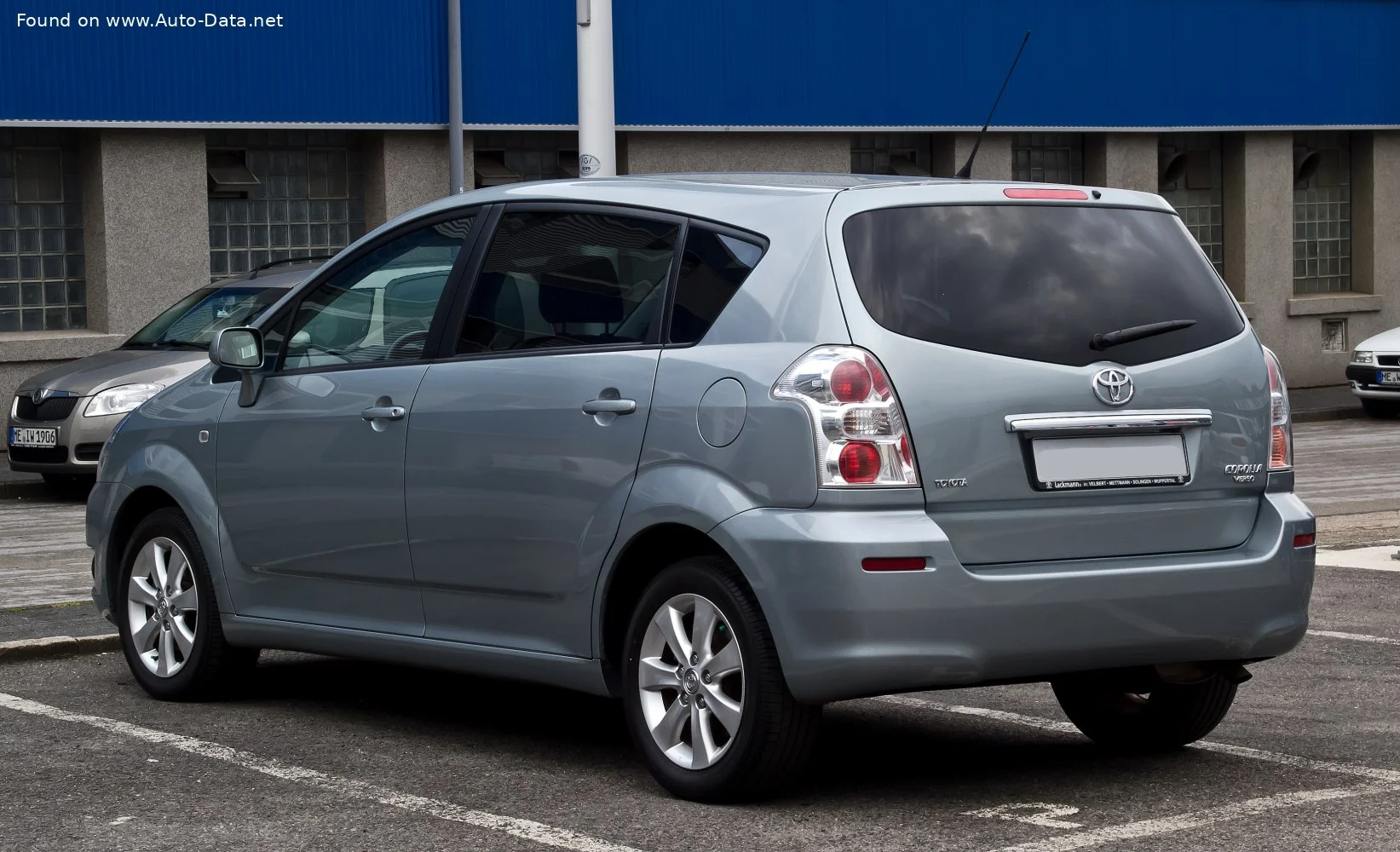 Toyota Corolla Verso 1.6 16V (110 Hp)2007 - 2009 thumbnail 2