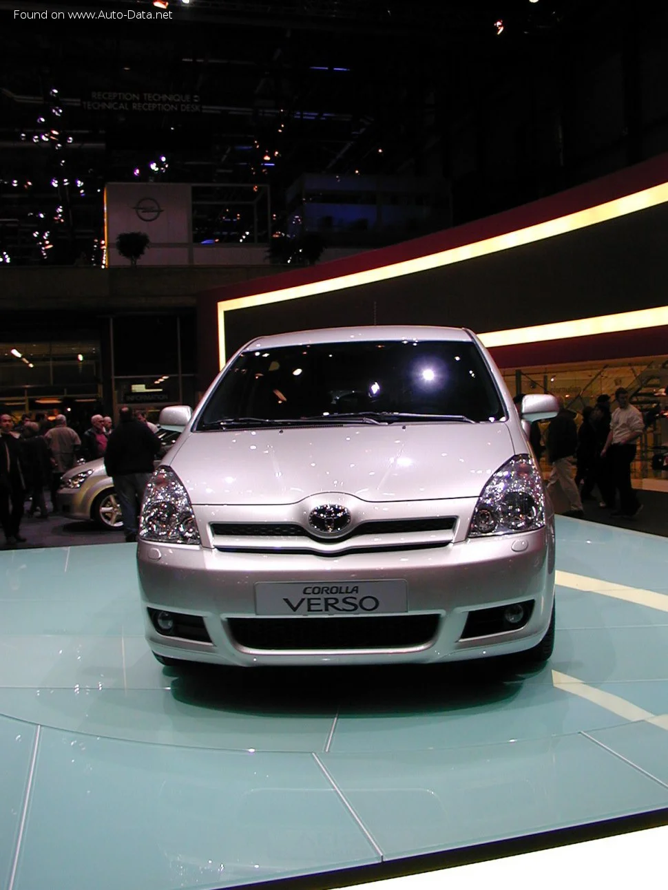Toyota Corolla Verso 1.6 VVT-i (110 Hp)2004 - 2007 thumbnail 5