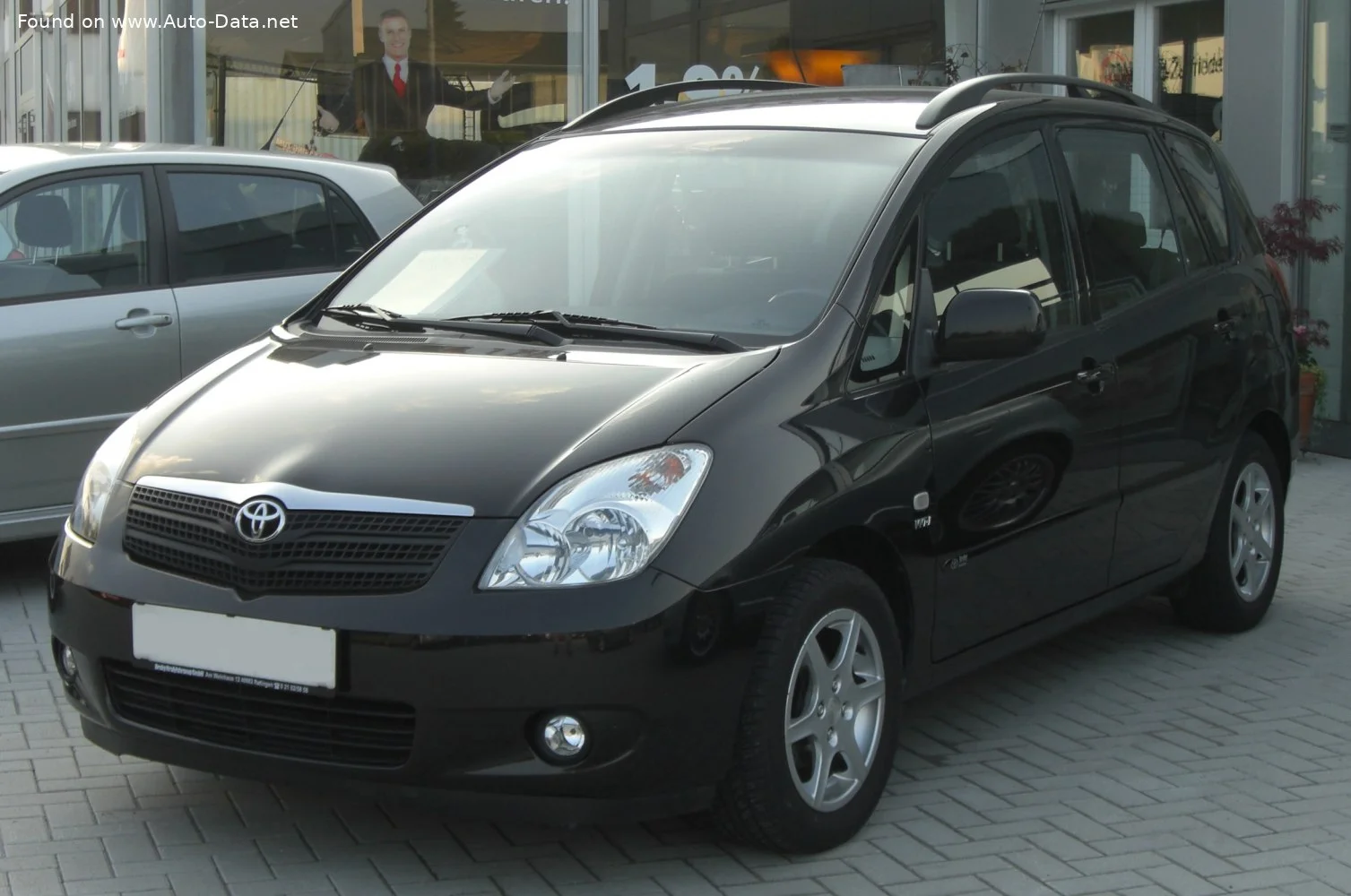 Toyota Corolla Verso 1.5 i (110 Hp)2001 - 2003 - 1