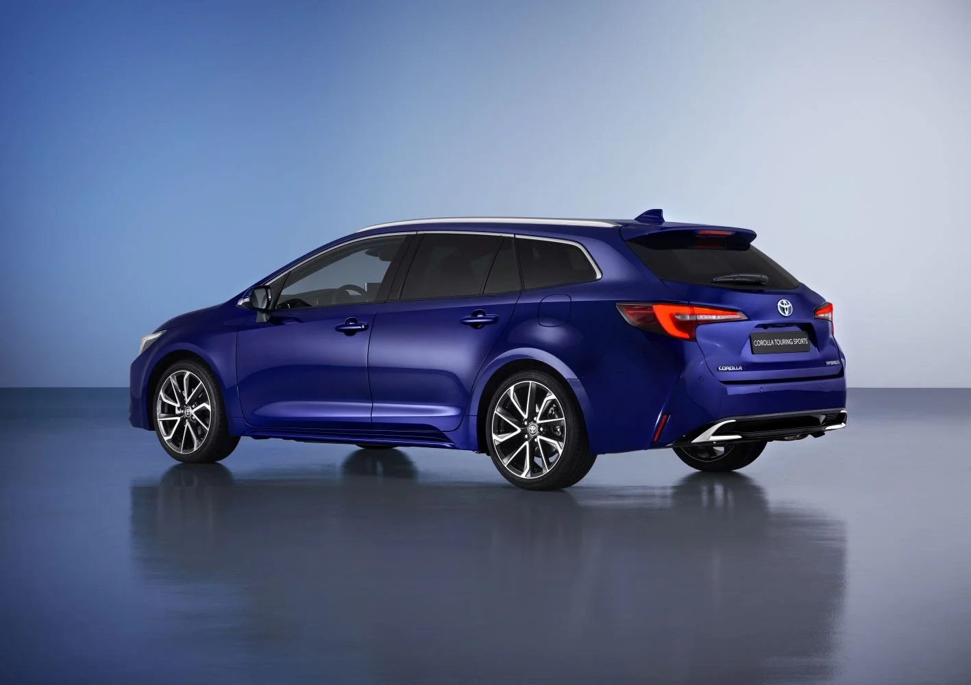 Toyota Corolla 1.8 (140 Hp) Hybrid e-CVT2022 - thumbnail 2