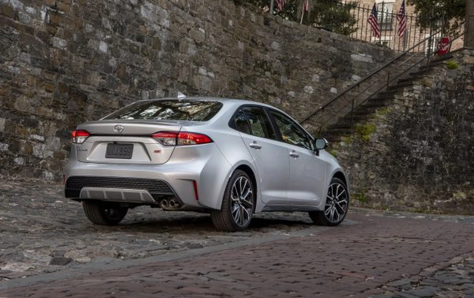 Toyota Corolla 1.8 (121 Hp) Hybrid CVTi2019 - 2022 thumbnail 12