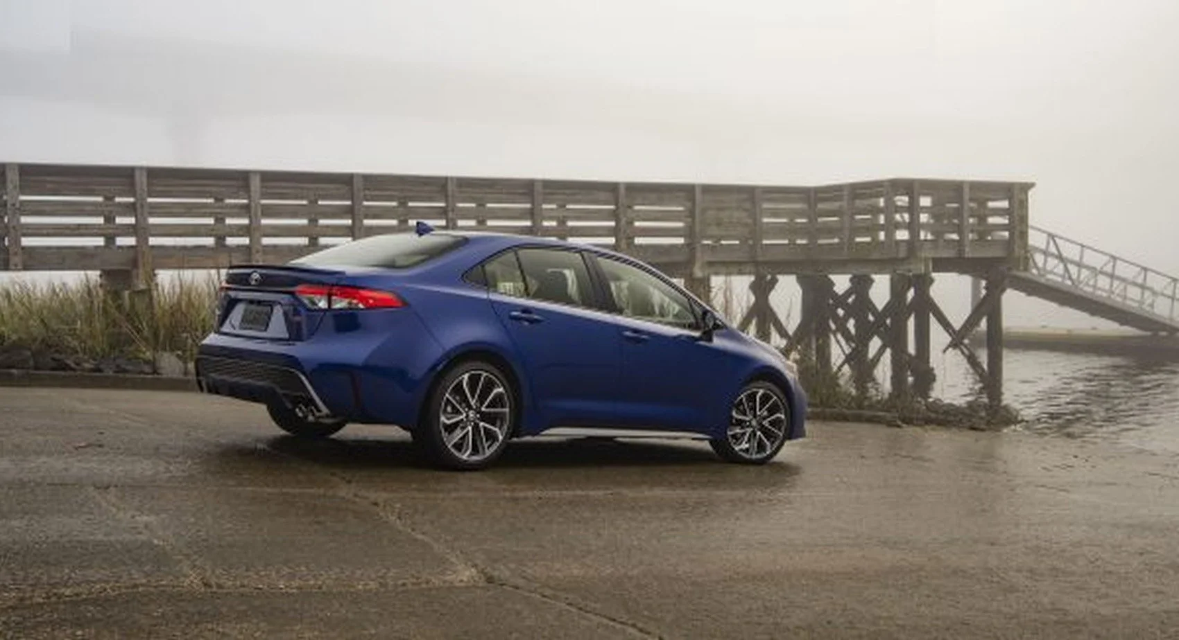 Toyota Corolla 1.8 (121 Hp) Hybrid CVTi2019 - 2022 thumbnail 15