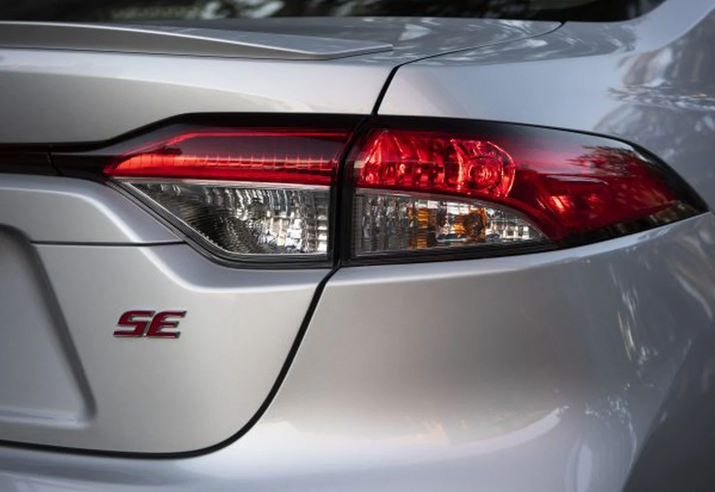 Toyota Corolla 1.8 (121 Hp) Hybrid CVTi2019 - 2022 thumbnail 10