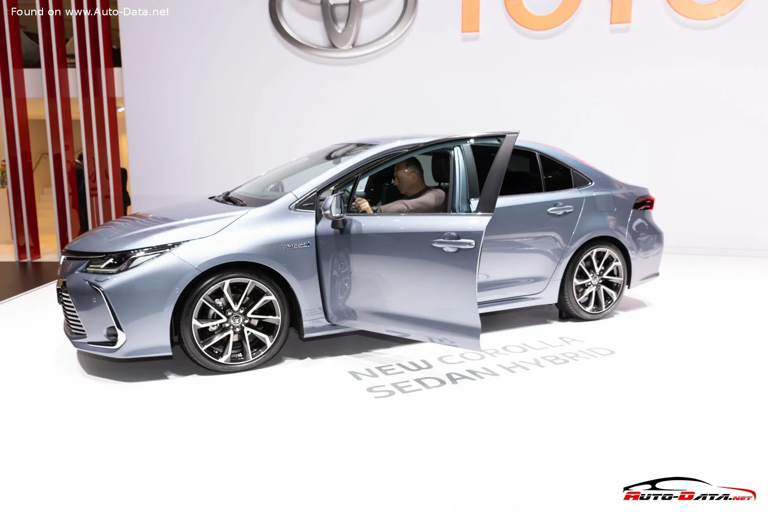 Toyota Corolla 1.5 Dynamic Force (125 Hp)2020 - 2022 thumbnail 6