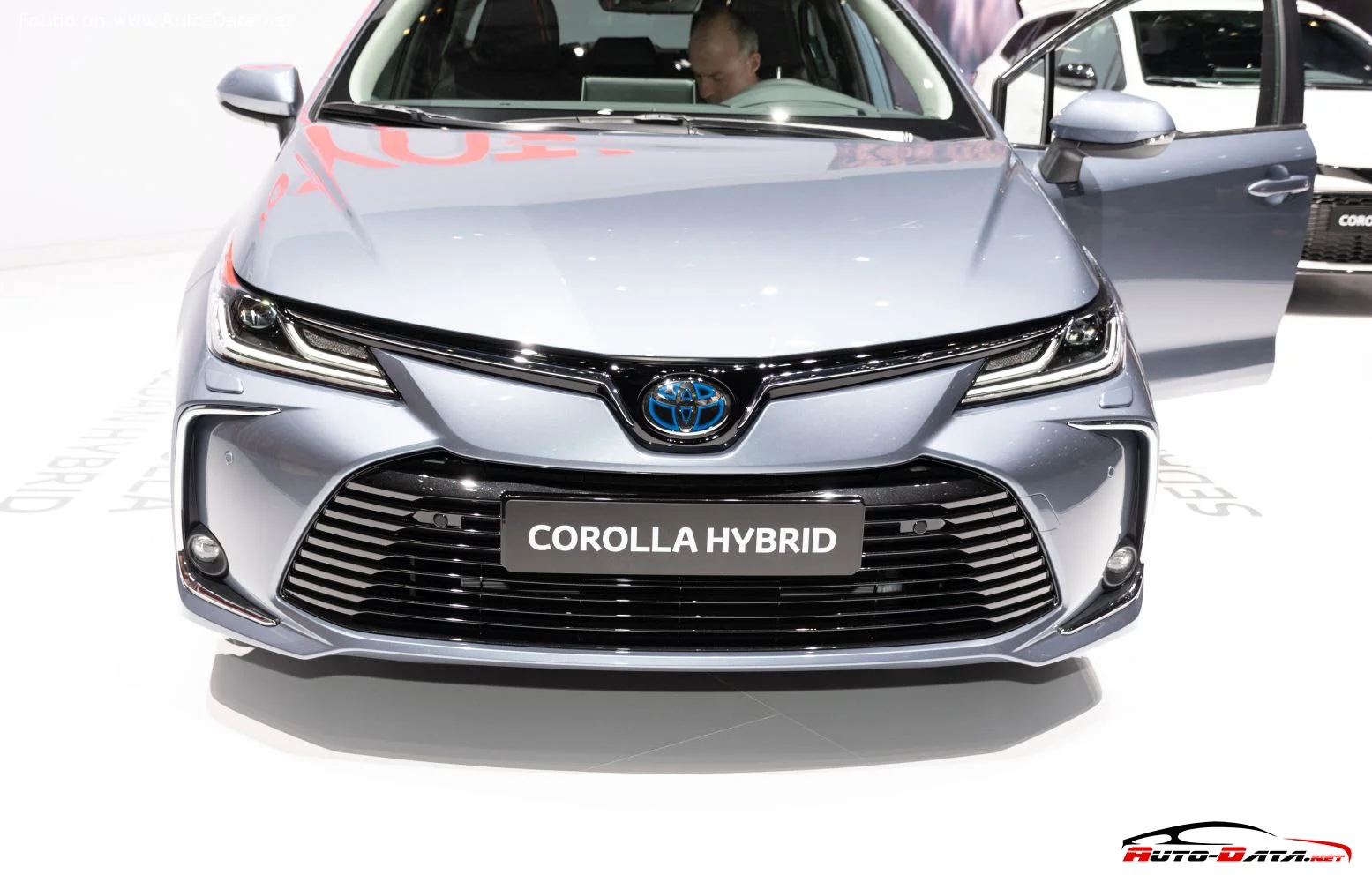 Toyota Corolla 1.5 Dynamic Force (125 Hp)2020 - 2022 thumbnail 7