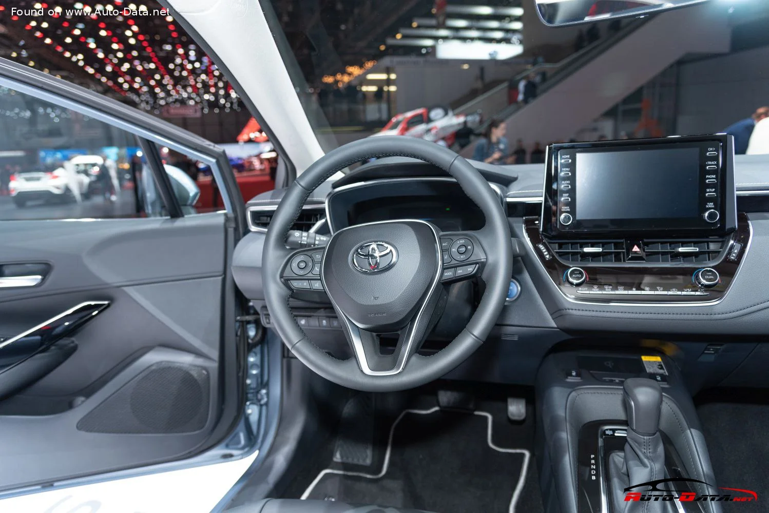 Toyota Corolla 1.5 Dynamic Force (125 Hp)2020 - 2022 thumbnail 9