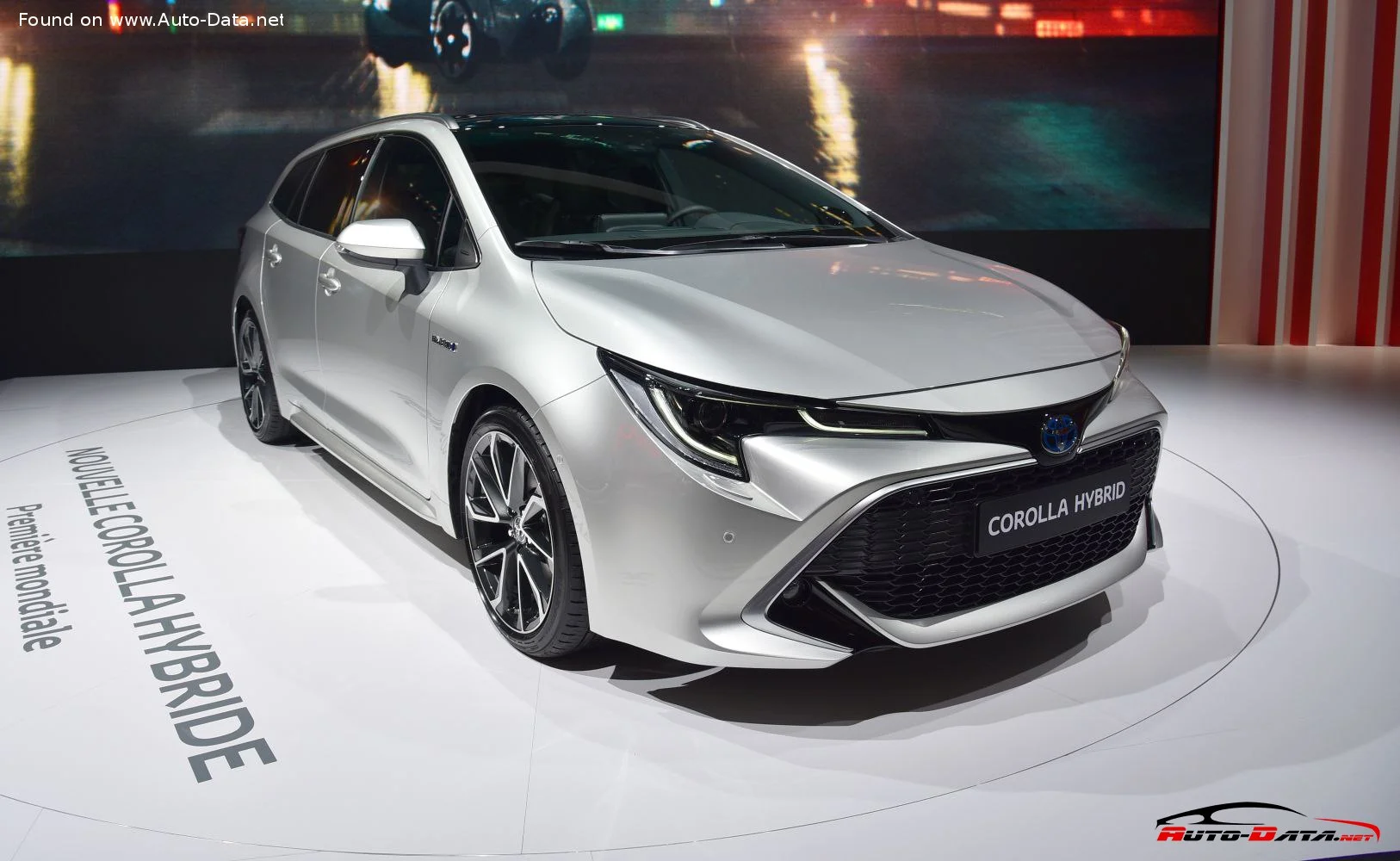 Toyota Corolla 1.2 Turbo (116 Hp)2019 - 2022 thumbnail 2