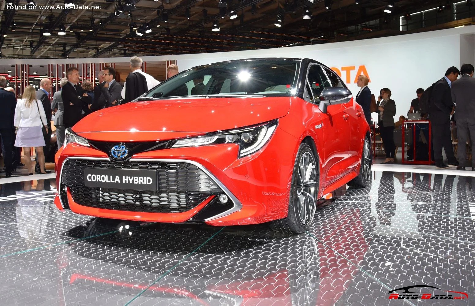 Toyota Corolla 1.2 D-4T (116 Hp) 4WD CVT-i2019 - 2022 thumbnail 3