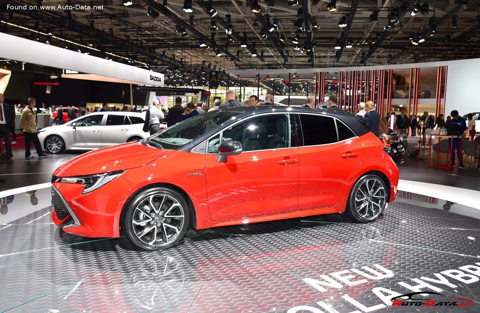 Toyota Corolla 1.2 D-4T (116 Hp) 4WD CVT-i2019 - 2022 thumbnail 4
