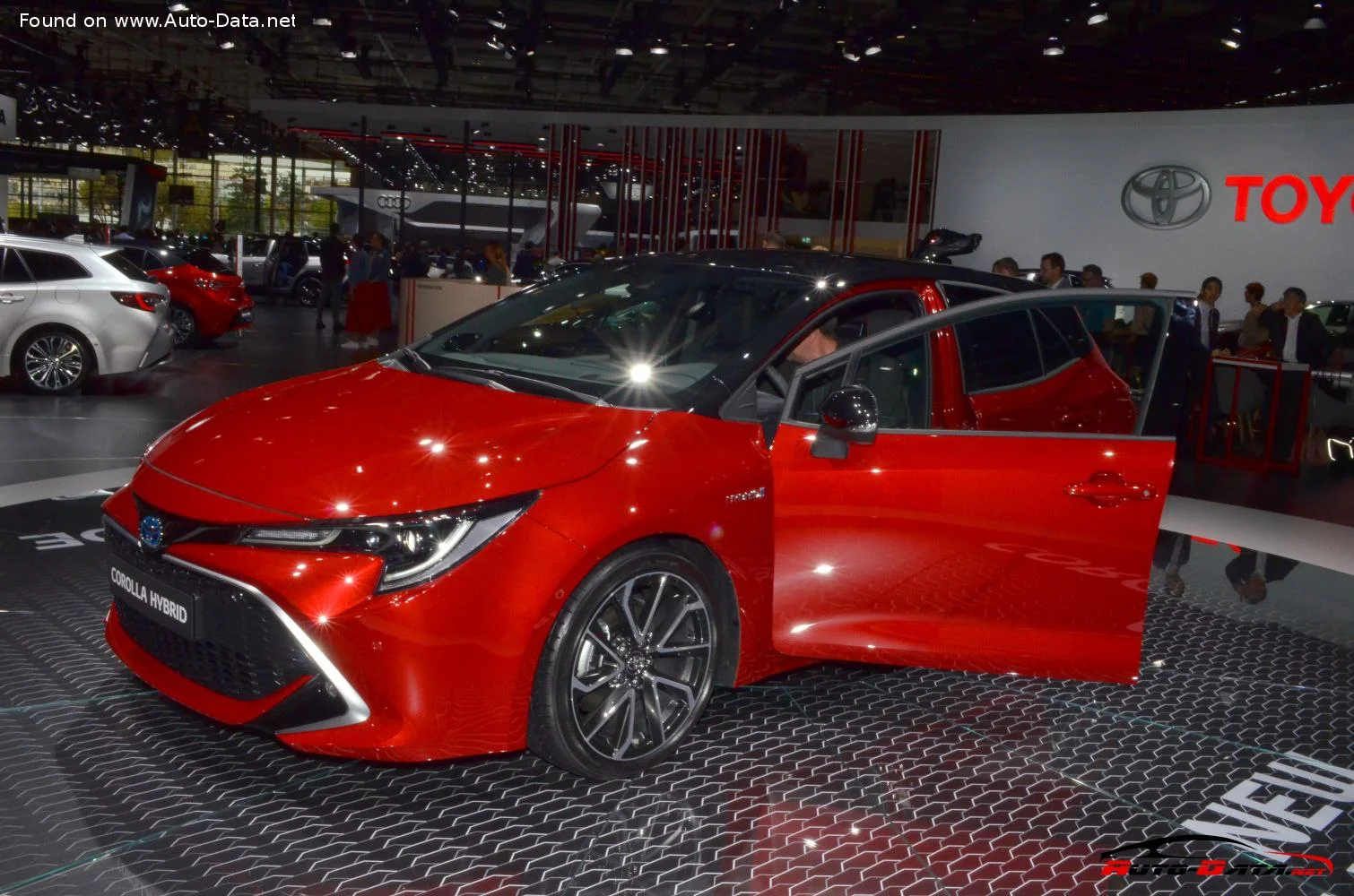 Toyota Corolla 1.2 D-4T (116 Hp) 4WD CVT-i2019 - 2022 thumbnail 9