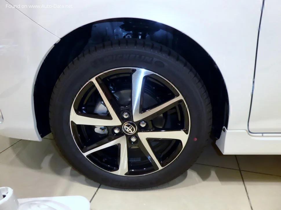 Toyota Corolla 1.3 (95 Hp)2017 - thumbnail 3