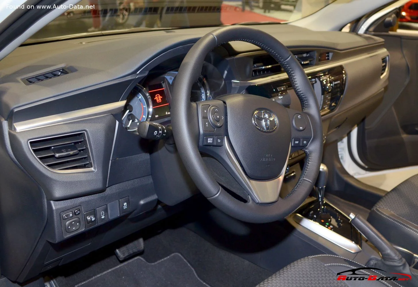 Toyota Corolla 1.33 Dual VVT-i (100 Hp)2012 - 2015 thumbnail 4