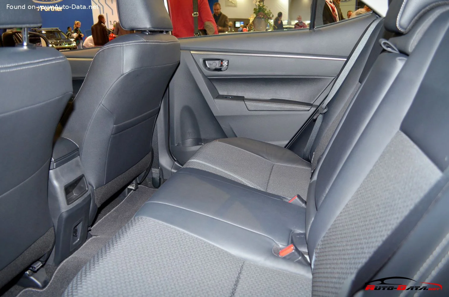 Toyota Corolla 1.33 Dual VVT-i (100 Hp)2012 - 2015 thumbnail 5