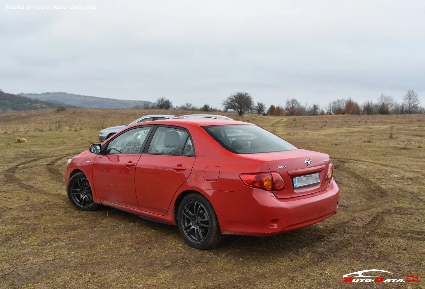 Toyota Corolla 1.3 i 16V VVT-i (101 Hp)2008 - 2012 thumbnail 9