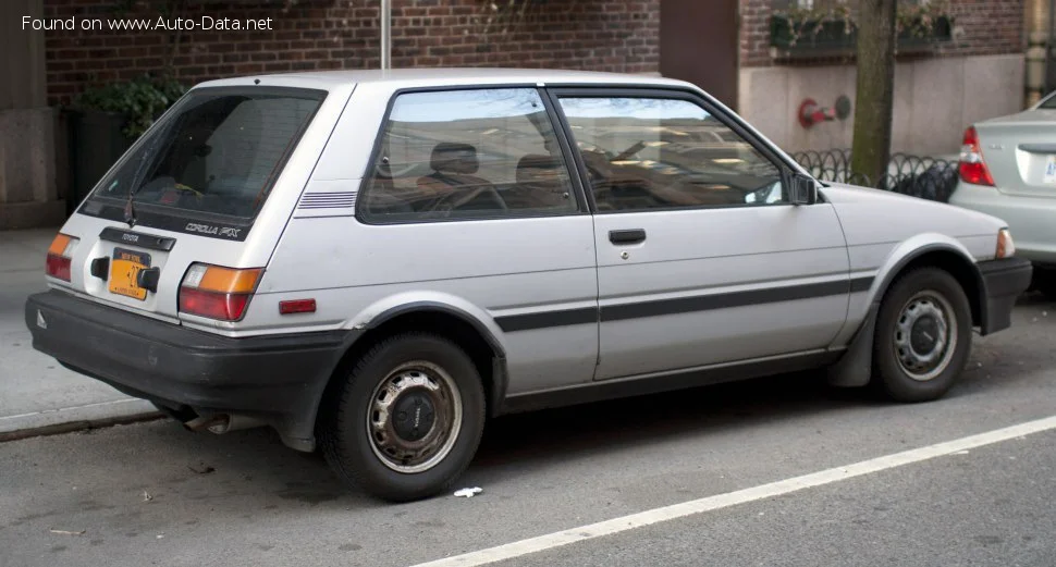 Toyota Corolla 1.3 (75 Hp)1985 - 1987 thumbnail 2