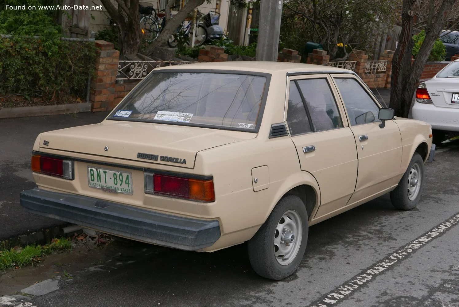Toyota Corolla 1.3 (KE70) (60 Hp)1979 - 1983 thumbnail 2
