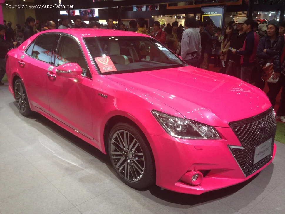 Toyota Crown 2.5 (178+143 Hp) Hybrid e-CVT2014 - 2015 - 1