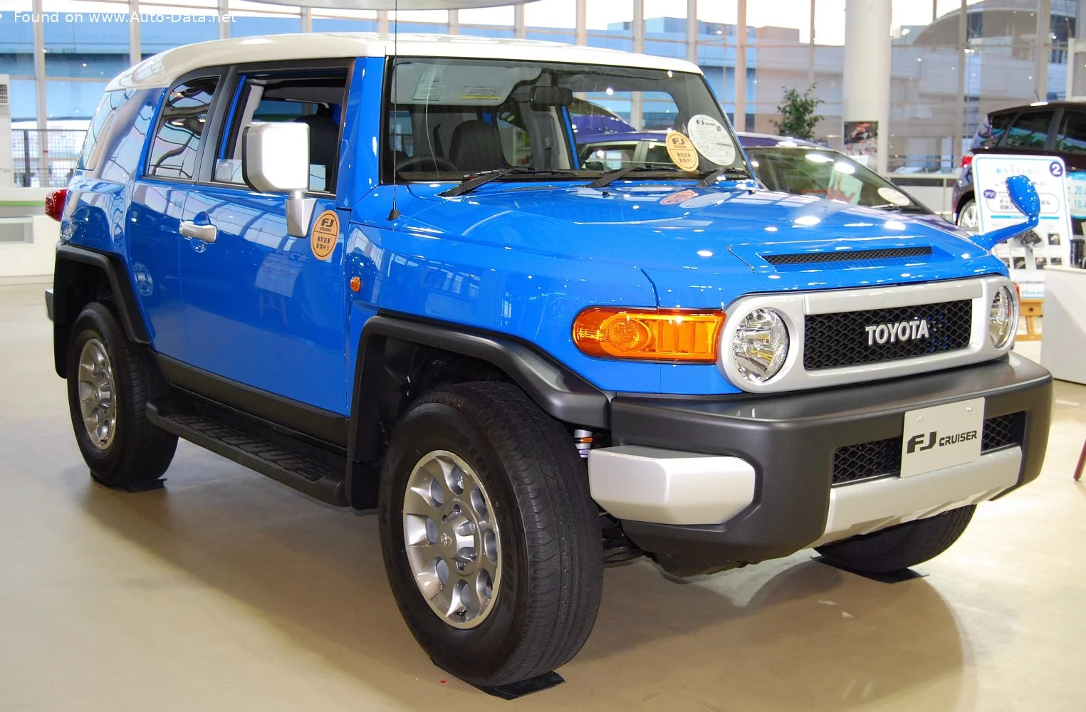 Toyota FJ Cruiser 4.0 V6 (239 Hp) 4WD2006 - 2009 - 1