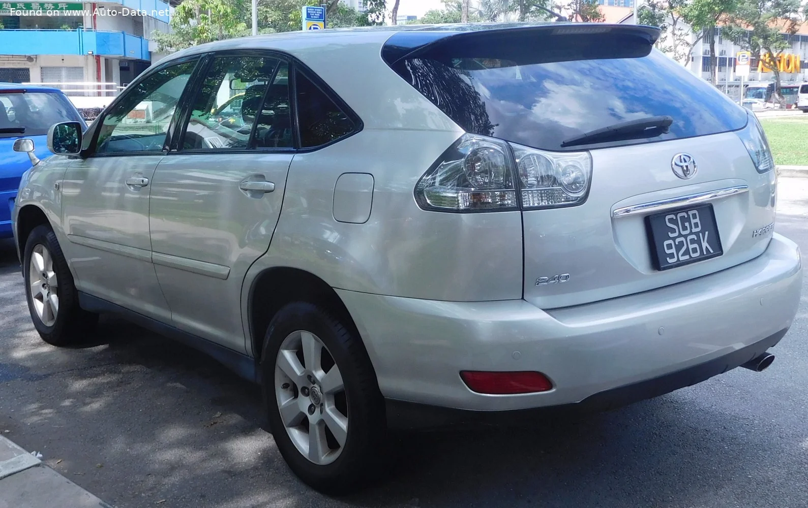 Toyota Harrier 2.4 16V (160 Hp) 4x4 Automatic2003 - 2013 thumbnail 4