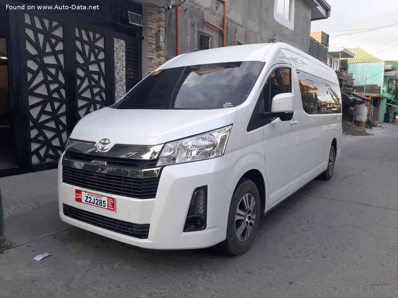 Toyota HiAce 2.8 D-4D (156 Hp)2019 - thumbnail 12