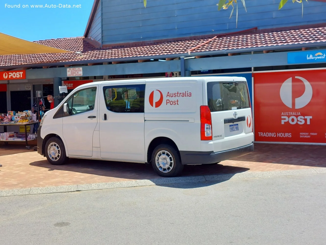 Toyota HiAce 2.8 D-4D (177 Hp) Automatic2019 - thumbnail 7
