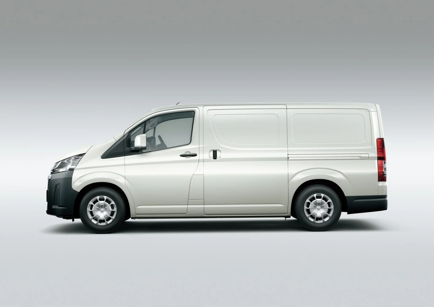 Toyota HiAce 2.8 D-4D (177 Hp)2019 - thumbnail 2