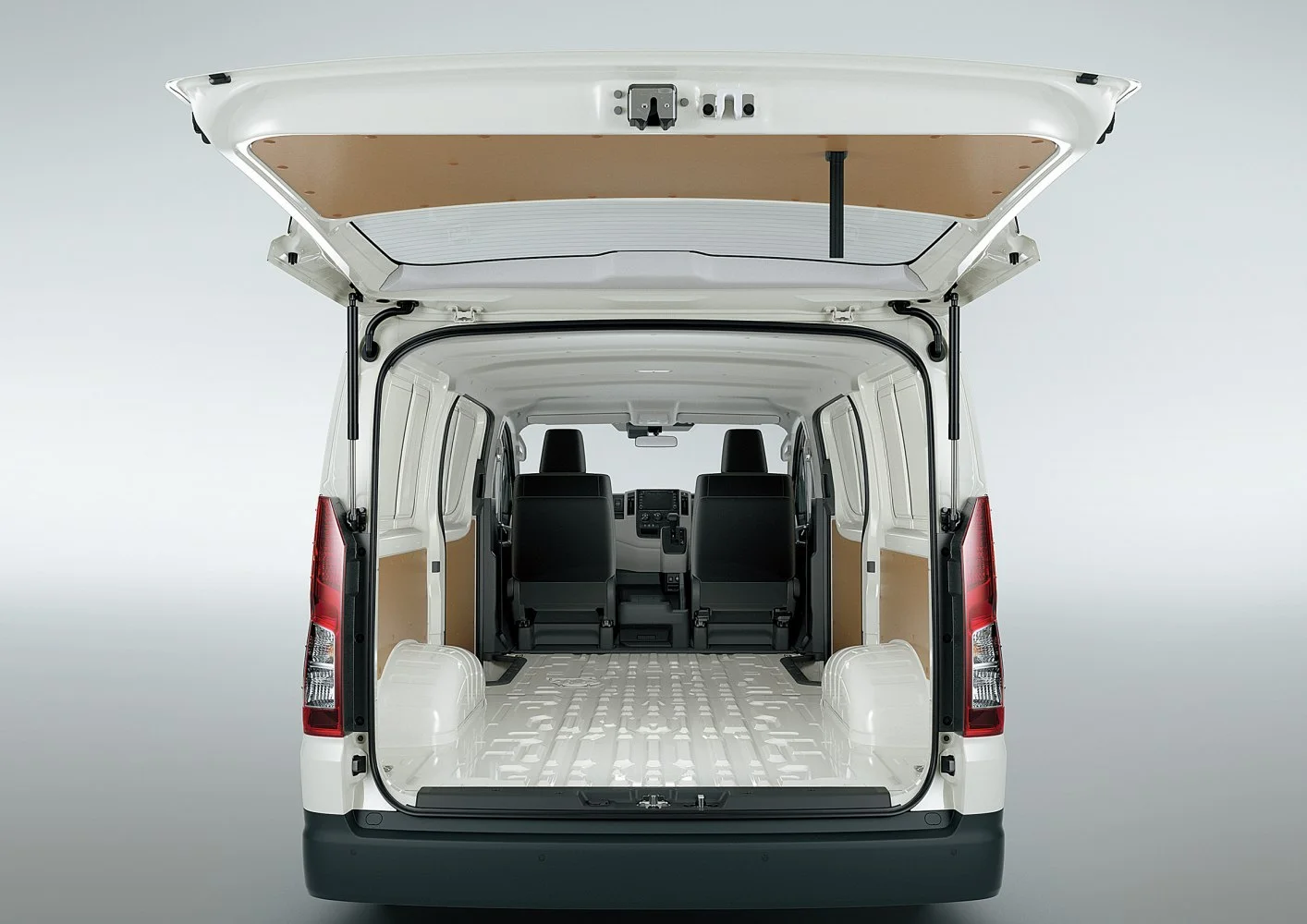 Toyota HiAce 2.8 D-4D (177 Hp)2019 - thumbnail 4