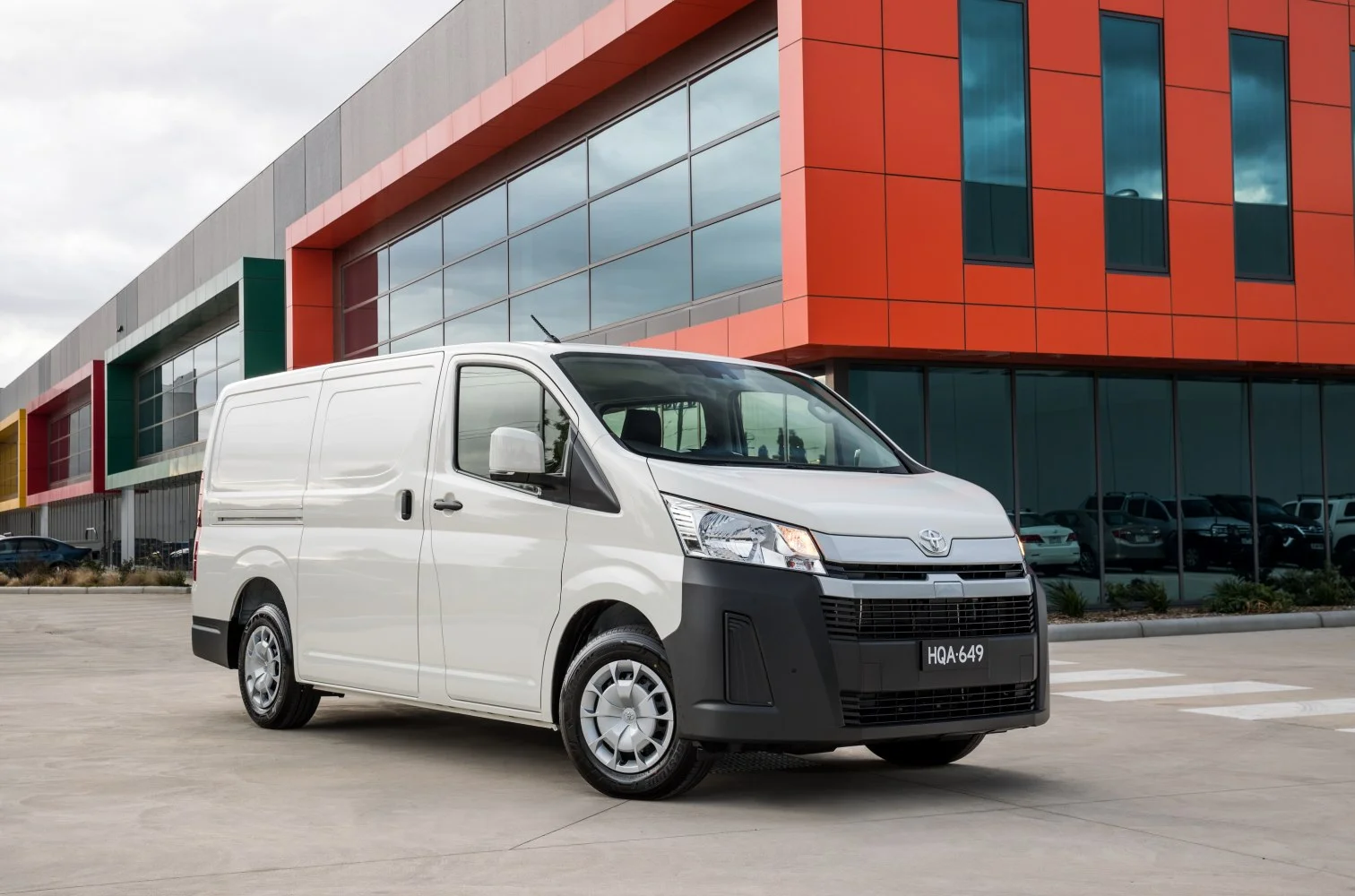 Toyota HiAce 2.8 D-4D (177 Hp)2019 - thumbnail 7