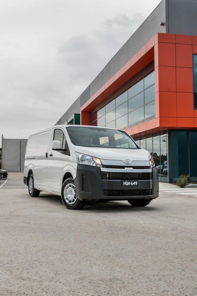 Toyota HiAce 2.8 D-4D (177 Hp)2019 - thumbnail 8